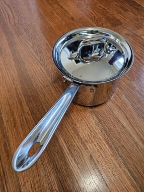 All-Clad D3 Stainless 2 Qt Saucepan